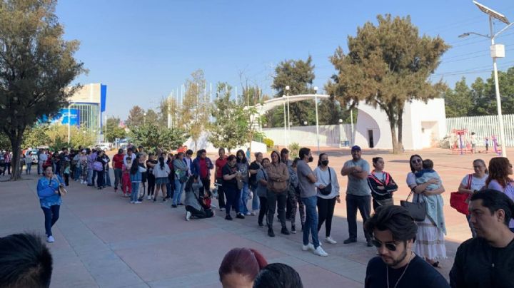 Más de 1,000 abarrotan macrocentro de vacunación en la deportiva de León 1; ¡Aún hay vacunas!