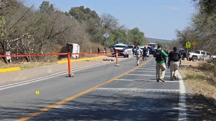 Automovilista pierde el control y mata a joven en escúter