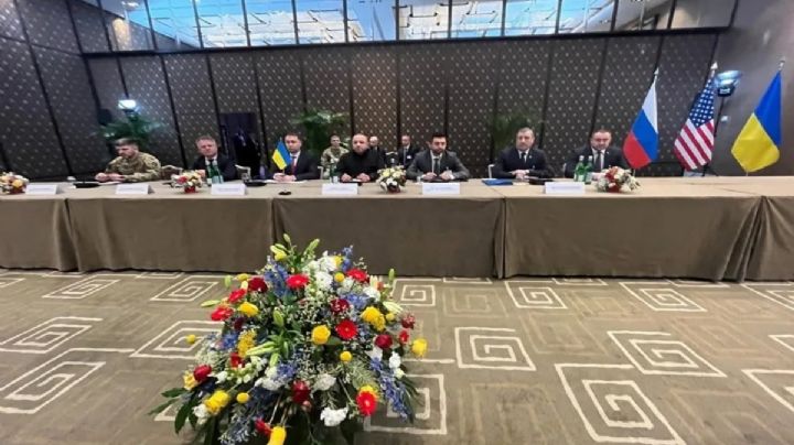 Tercera ronda de negociaciones Rusia-Ucrania-EU concluye sin avances en puntos centrales