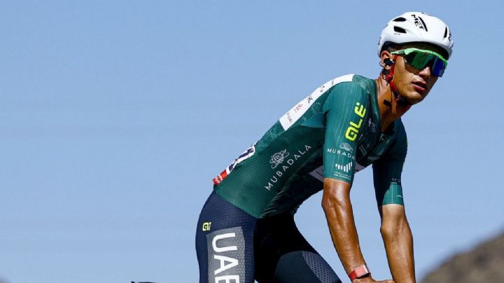 Isaac del Toro resiste en etapa de sprint y mantiene la pelea por el liderato en el UAE Tour