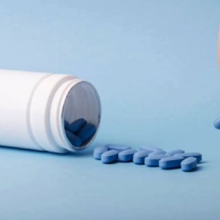 Entre el VIH y la insuficiencia renal: pareja divide su tratamiento por falta de fármacos