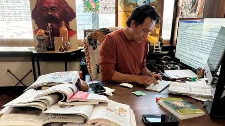 Impulso a la lectura, vía para hablar de los "oprimidos" en los libros que hizo Marx Arriaga