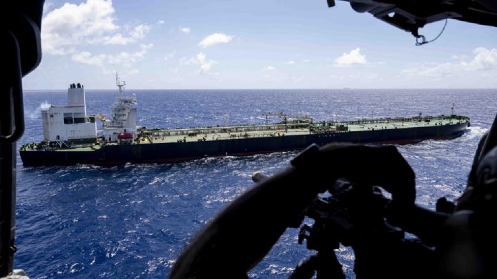 EU intercepta tercer petrolero en el Índico por violar bloqueo de crudo en el Caribe