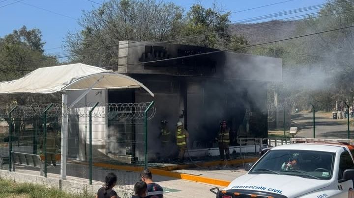 Queman tres bancos del Bienestar en Guanajuato