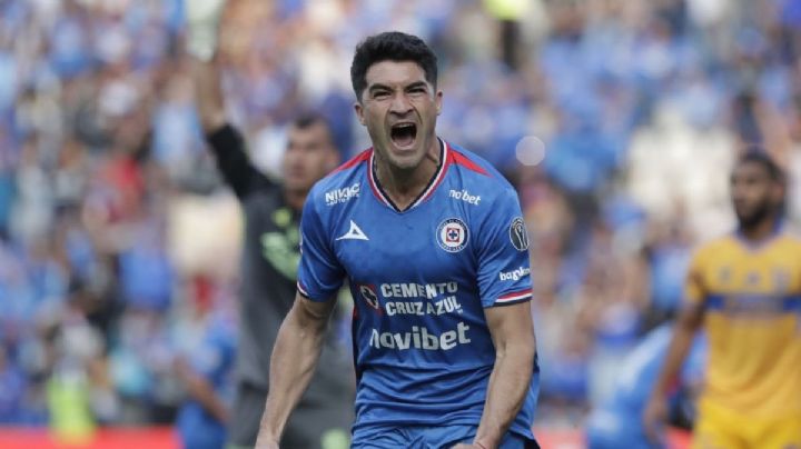 Cruz Azul se mantiene líder, Chivas y Tigres se llevan los clásicos