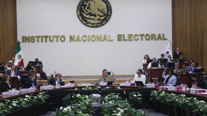 Reforma electoral mete tijera presupuestal a INE y funcionarios