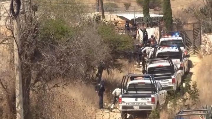 En Tula roban tres autos de alta gama con arma larga, la policía detiene a dos hombres