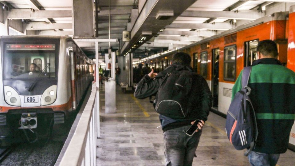 La suspensión de servicio del Metro de la CDMX afectaría a millones de personas que usan este medio de transporte diariamente