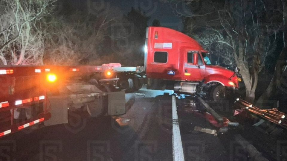 El siniestro provocó afectación a los automovilistas que circulan por la vialidad