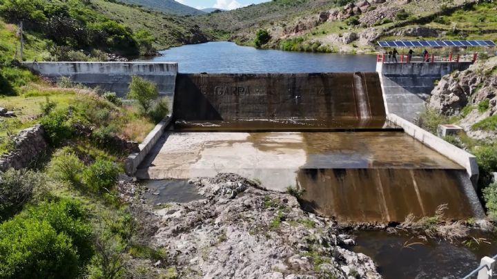 Aparece cuerpo flotando en presa de Hidalgo; contaba con huellas de violencia