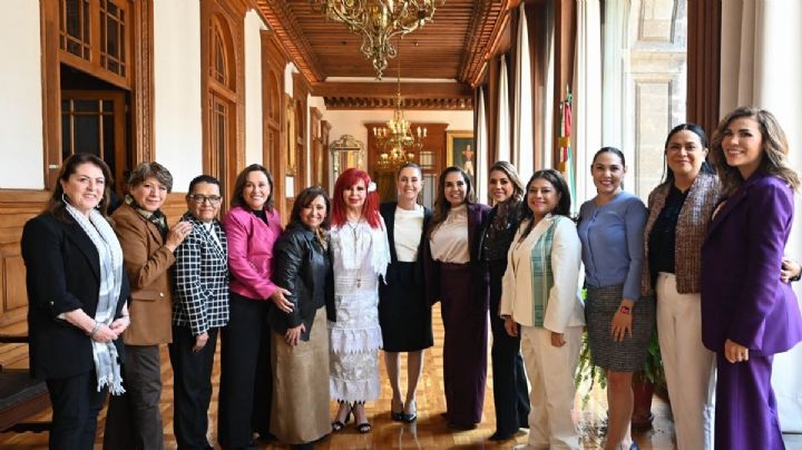 Gobernadores de la 4T cierran filas con Sheinbaum y su Plan B electoral