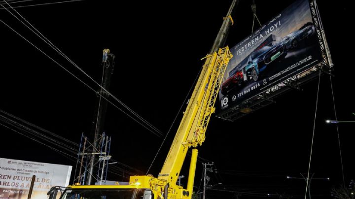 Operativo de orden legal en publicidad: Obras Públicas supervisa estructuras publicitarias en Pachuca