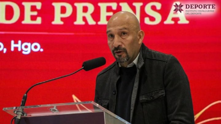 Presentan proyecto de 25 canchas municipales para fortalecer el fútbol en la entidad