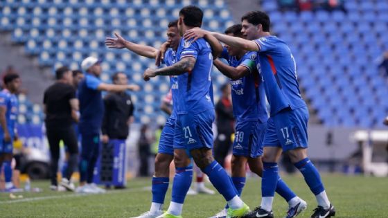 Cruz Azul vs Mazatlán: así fue el empate y polémico regreso de Kevin Mier