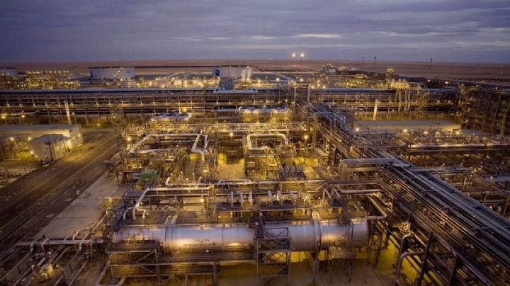 Irán amenaza: ataques a complejos energéticos "no han terminado"; dron impacta en refinería saudí