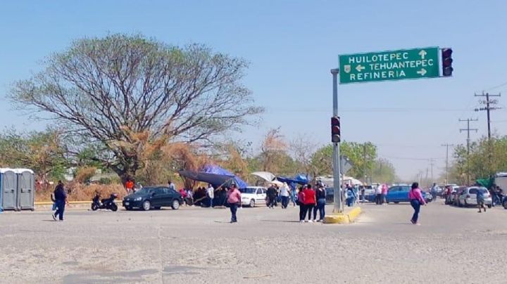 “Si no hay solución, no rodará el balón en el Mundial”, amaga magisterio en segundo día de paro en Oaxaca