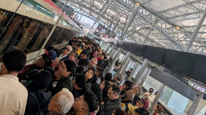 Desalojan a usuarios del Tren Interurbano, "El Insurgente"; hay retraso en el servicio