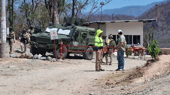 Por derrame de residuos quedaron atrapados mineros en Sinaloa