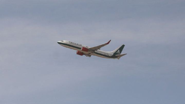 El documento de Hacienda que restringe viajes al extranjero y congela plazas en el gobierno