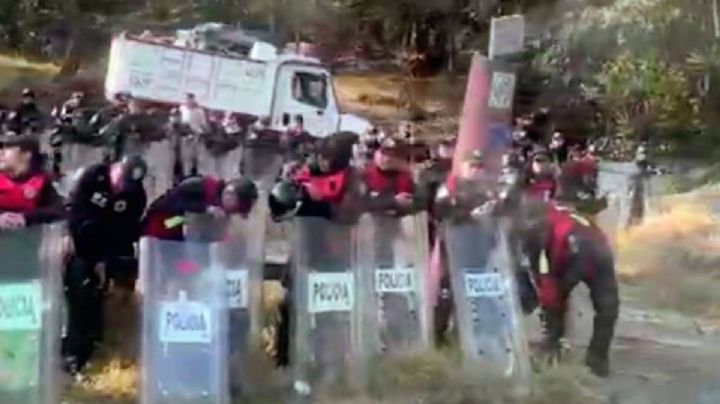 Desalojo de 50 familias en predio deja dos policías heridos en la Picacho-Ajusco