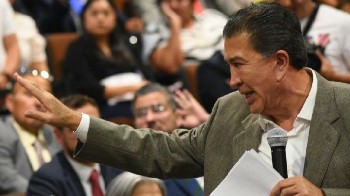 "Debemos abrir espacios a más voces": Héctor Yunes pide licencia como diputado local