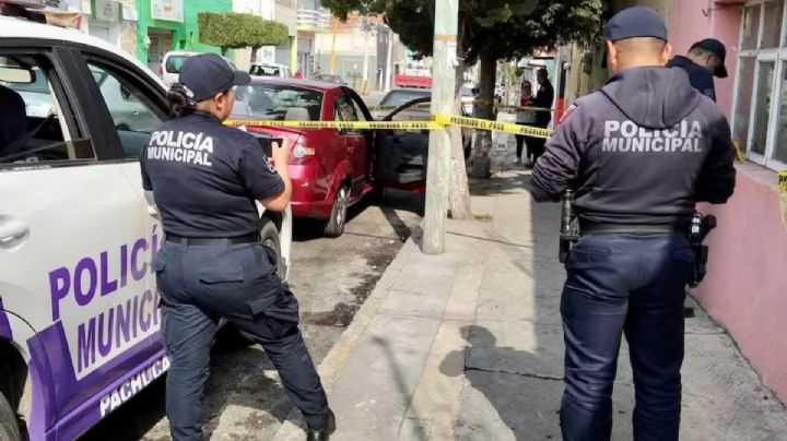Localizan a persona sin vida dentro de un auto en la colonia Morelos de Pachuca