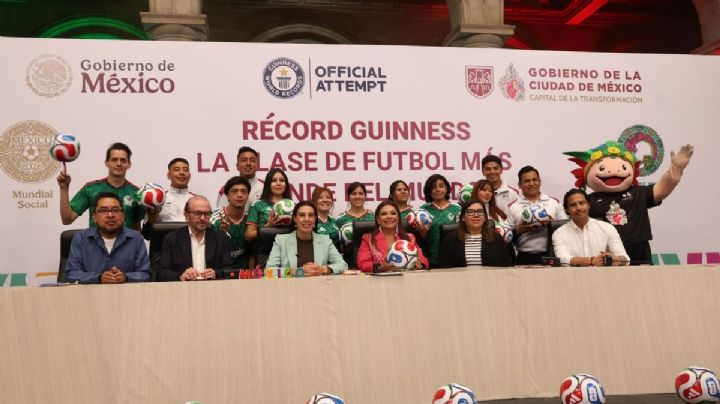 CDMX busca romper récord guinness con la clase de futbol más gran del mundo en el zócalo