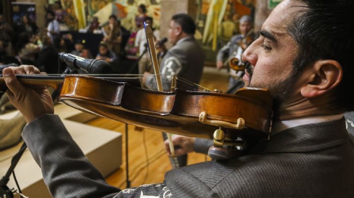 Liberan a jóvenes mariachis y a sus padres tras casi dos semanas detenidos por ICE en Texas