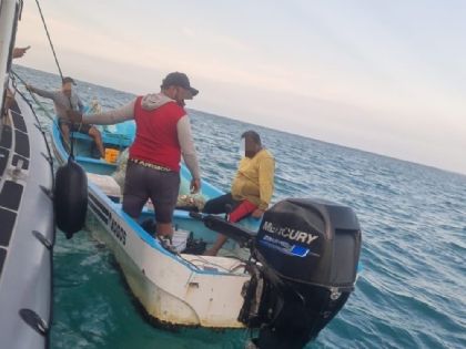 Así fue el rescate de la Secretaría de Marina a pescadores de Veracruz