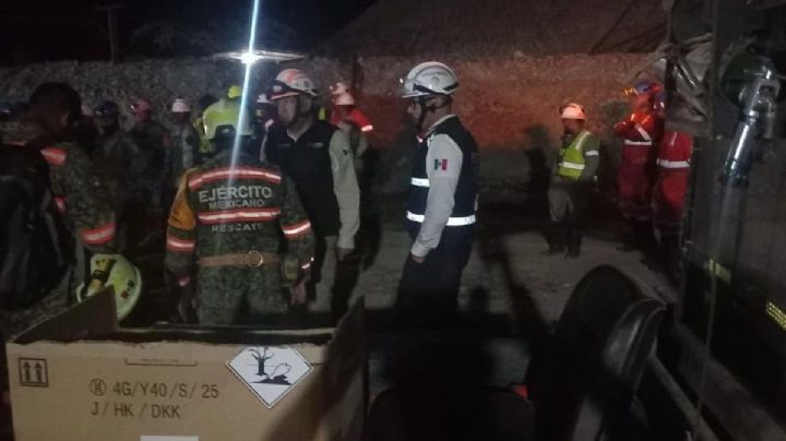 Rescatan a segundo minero con vida en El Rosario, Sinaloa; recuperan cuerpo del tercero