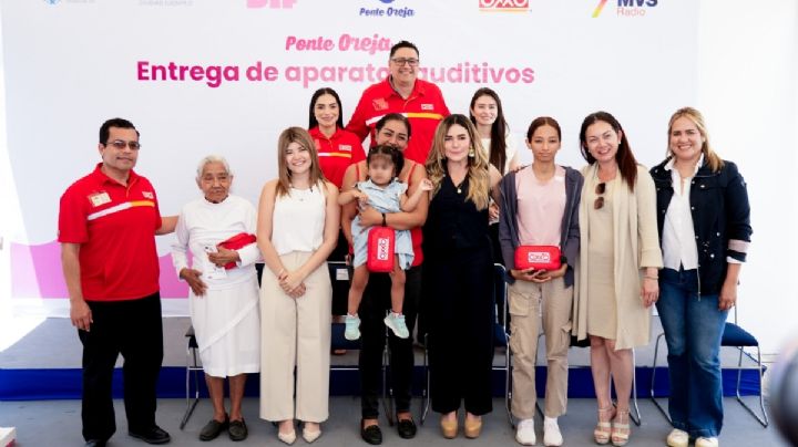 Entrega DIF 100 aparatos auditivos gratis en Boca del Río con programa “Ponte Oreja”
