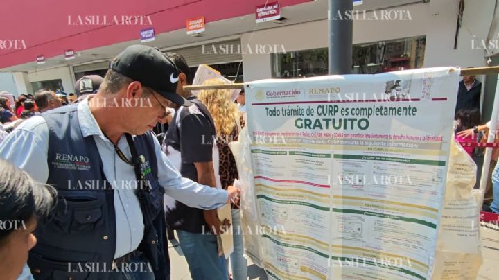 La pelea por tramitar la CURP: horas bajo el sol, errores ajenos y hartazgo