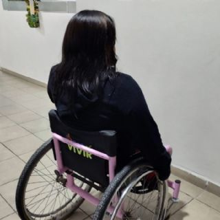 Dianita creció bajo resguardo del DIFH; hoy enfrenta sola las calles de Pachuca