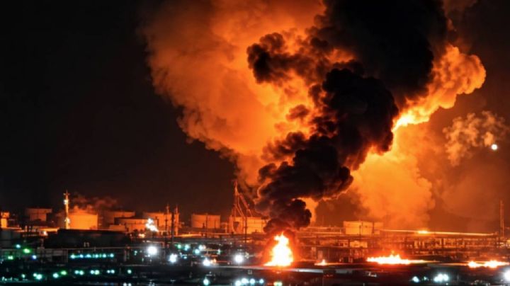 Pemex controla fuga de combustóleo en ducto de refinería de Salina Cruz