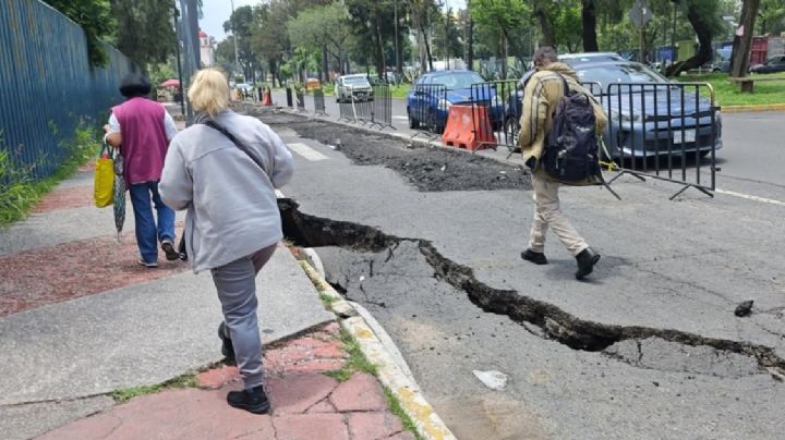 Grietas y socavones hunden a San Juan Aragón 22 centímetros al año