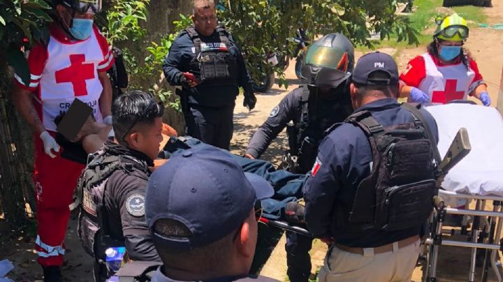 Atacan a balazos a un hombre frente a primaria en Coatzacoalcos