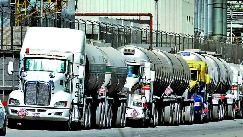 Vehículos pesados en terreno negativo en producción, exportación y ventas, en diciembre