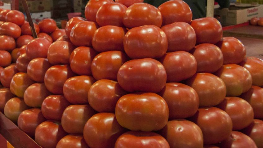 México ajusta precios de exportación de tomate fresco