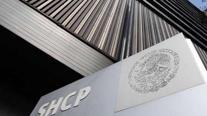 Se atoran finanzas públicas; caen ingresos e inversión