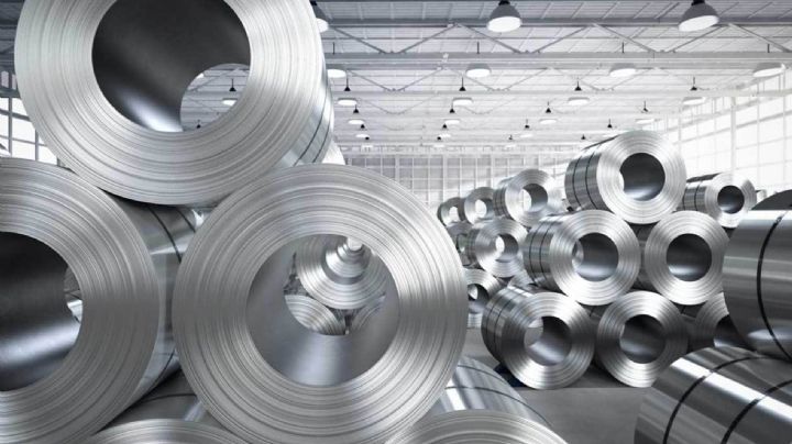 Economía revisa cuotas compensatorias al acero de China y Taiwán
