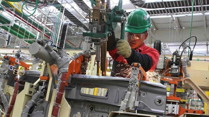 El PIB caerá 0.2% en el tercer trimestre de 2025: Banamex; en julio, economía tuvo una contracción mensual de 0.9%