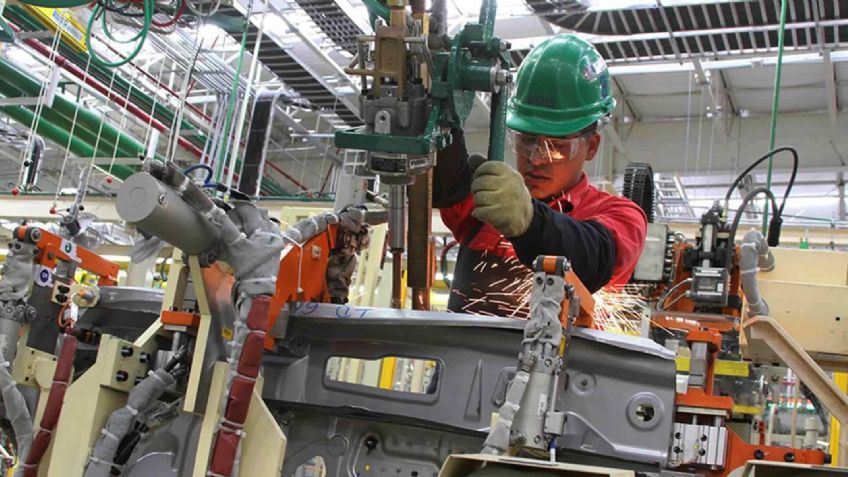 El PIB caerá 0.2% en el tercer trimestre de 2025: Banamex; en julio, economía tuvo una contracción mensual de 0.9%