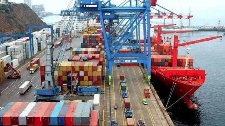 México registra fuerte avance en exportaciones, pero caen envíos automotrices a Estados Unidos