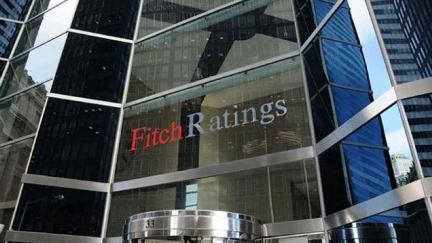 Apoyo millonario a Pemex no afecta la calificación de México: Fitch Ratings