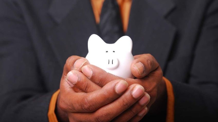 Hombres en México concentran 101% de los ahorros, mujeres no tienen: CIEP