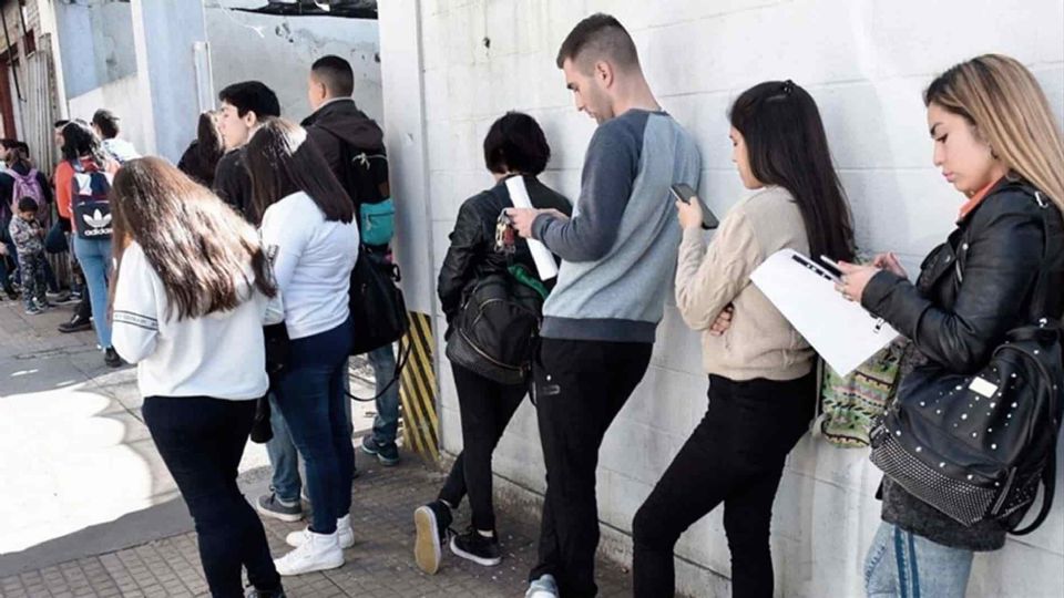 La propuesta del Congreso señala que los jóvenes egresados podrían contar con experiencia laboral tras realizar su servicio social