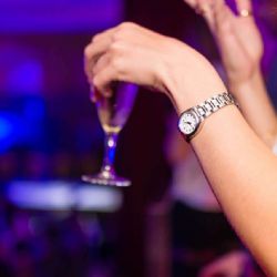 Alcohol and cigarettes consumption increased in women confinement