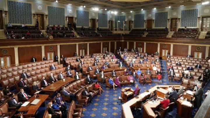 El Senado de EU presenta un plan para evitar el cierre del Gobierno