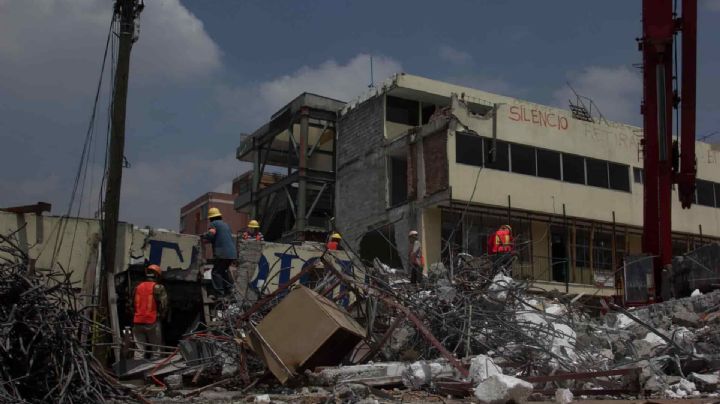 Destituyen a inspectora que ignoró construcción ilegal en Colegio Rébsamen antes del sismo