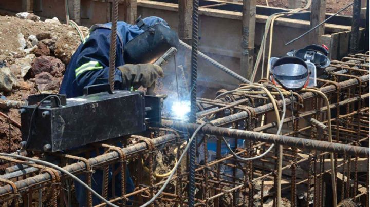 La actividad industrial en terreno negativo desde junio; retrocedió 3.3% a tasa anual